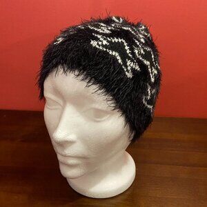 ⭐4 FOR $20⭐ Young Girl's Black/White Star Acrylic Beanie Hat - NWT